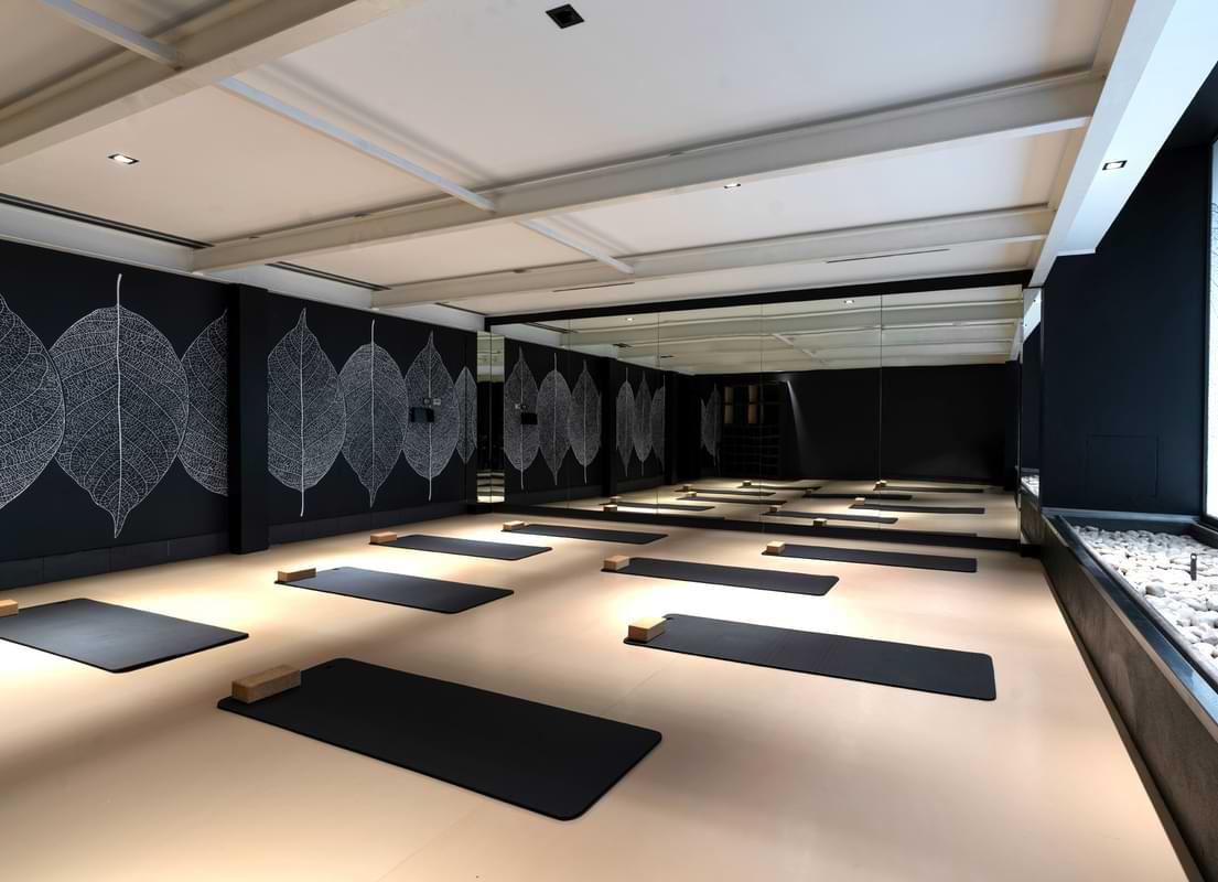 Studio Yoga
