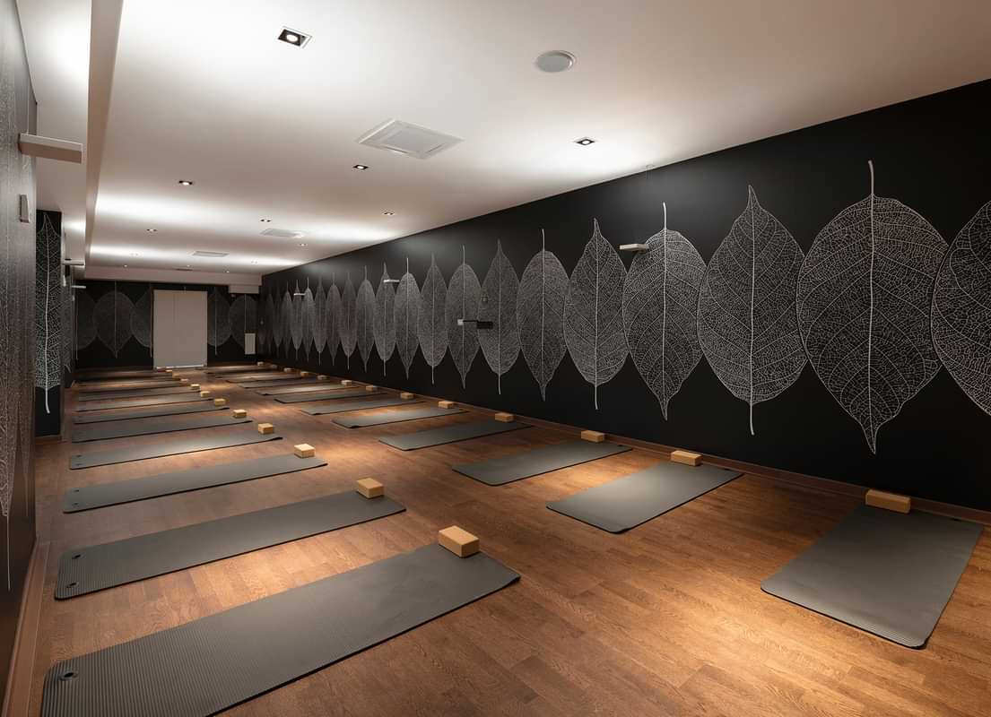 Studio Yoga